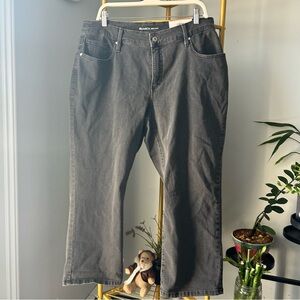 Style & Co curvy Capri in Grey Denim midrise plus size 16W NEW